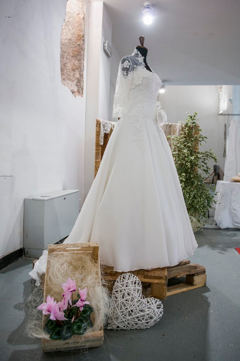 Hochzeitskleider nach Maß